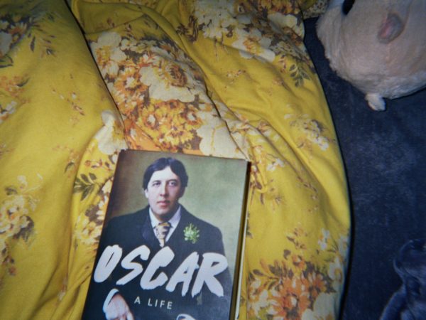 Elio's photograph (for the 21st Century Kids) of a book of the biography of Oscar Wilde.