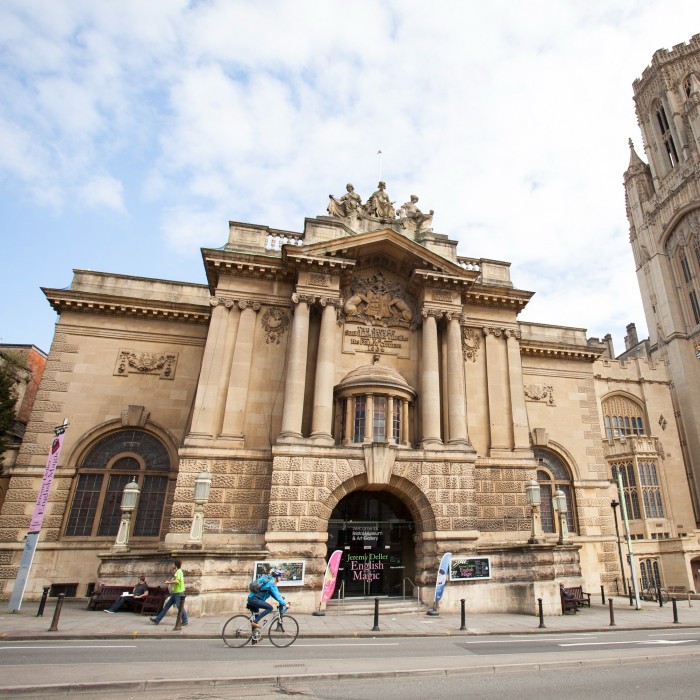 Photograph of exterior of Bristol Museum and Art Gallery
