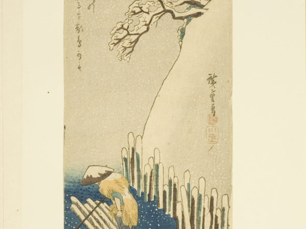 Japanese print of a snowy scene. A man stands on a raft and pushes on a pole in the water. A snow covered bank with trees rises up on the left. Snow falls from the sky.