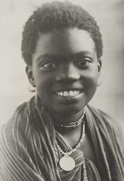 Balck and white photo, a portrait of a woman, c. 1940